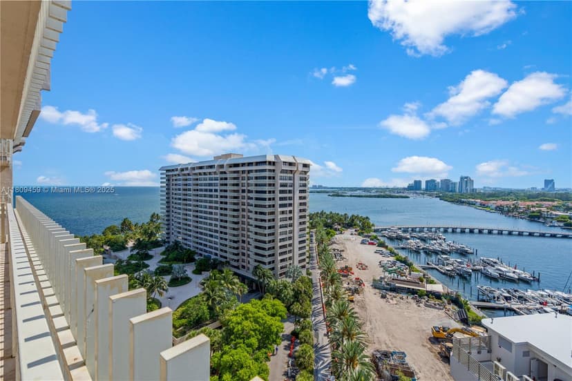 3 Grove Isle Dr # C1610, Miami FL 33133